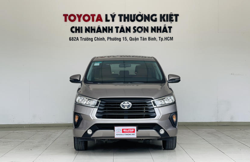 Toyota Tây Ninh, bán xe Innova 2.0E cũ - đời 2023, số sàn, siêu lướt, có hỗ trợ trả góp.